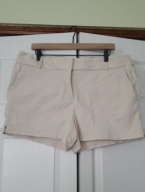 Loft Riviera Khaki Shorts, Size 14